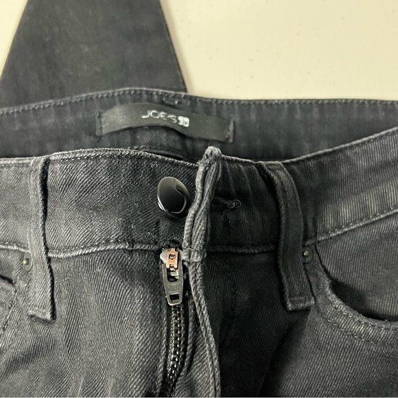 joe's Jeans Women's Finn Skinny Ankle Jean in Braelyn Distressed Raw Hem - Picture 9 of 12